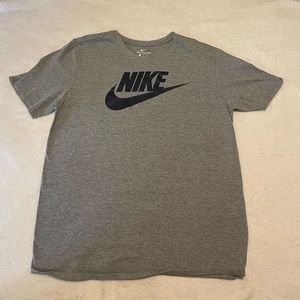 Nike gray t shirt
